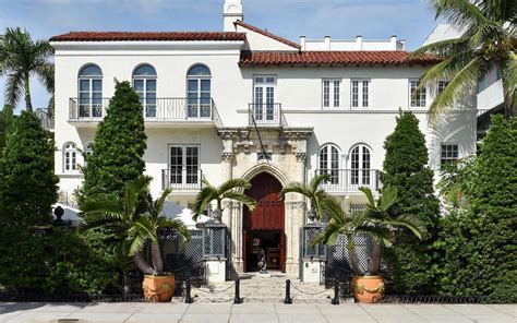 what happened to versace mansion in miami|Versace mansion south beach Miami.